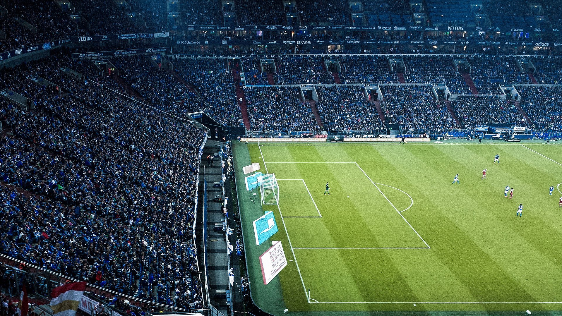 麦肯齐：全黑队攻防转换的关键球员，每次反击都充满威胁，麦肯齐现状