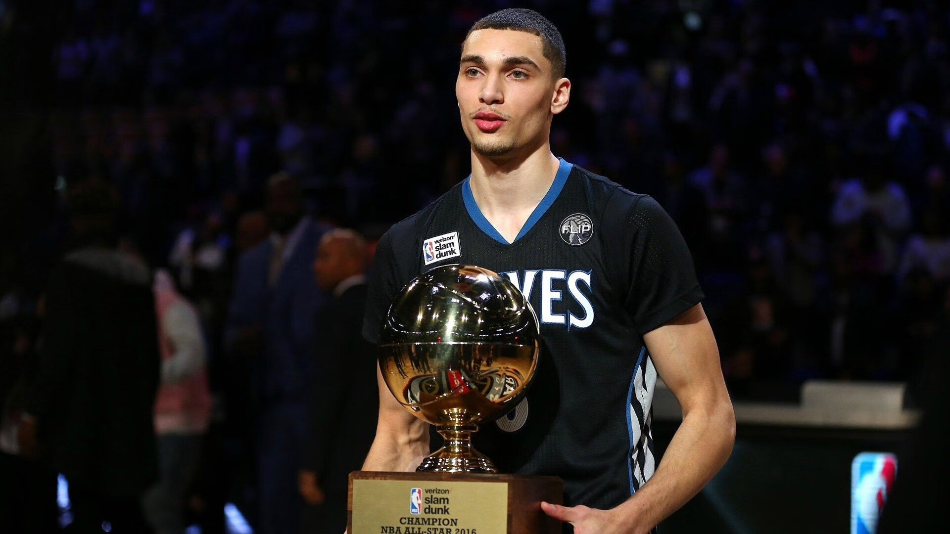 爱游戏体育账号注册-西亚卡姆组织进攻能力提升猛龙进攻更立体，西亚卡姆2021集锦